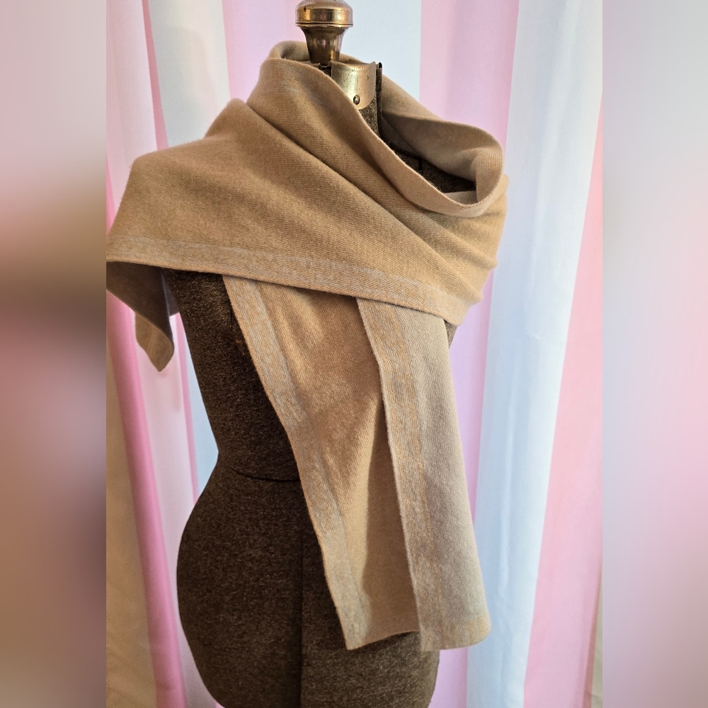 Fendi Gorgeous Scarf/Wrap. Cashmere/Wool Blend. Veige And Blue.EUC